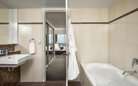 Meriton Suites World Tower, Sydney